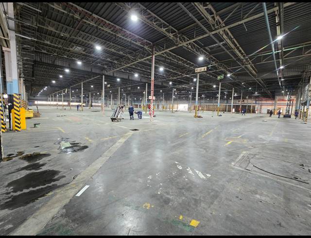 27,810M² WAREHOUSE TO LET IN ELANDSFONTEIN